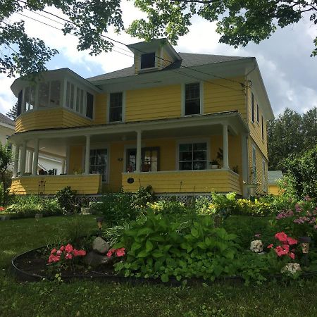 The Yellow House Bed & Breakfast Stanstead Plain Eksteriør bilde